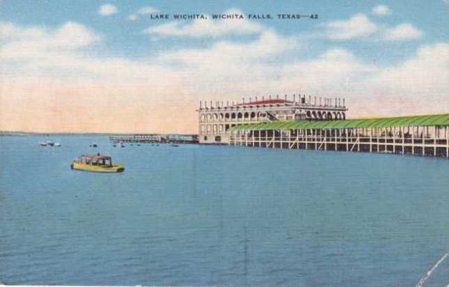 Linen postcard of the pavilion at Lake Wichita, circa 1930s-40s.